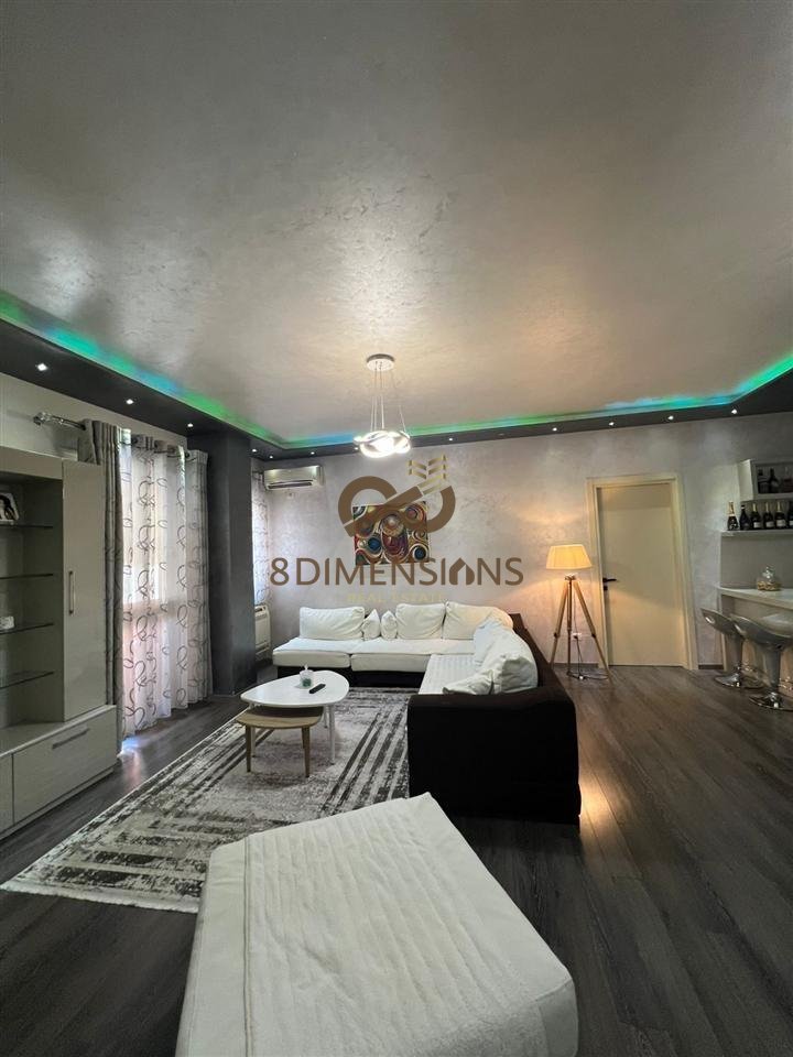 Shitet Apartament 2+1+2 ngjitur me Deliorgjin, prane Hilton Hotel (D8142A-130)