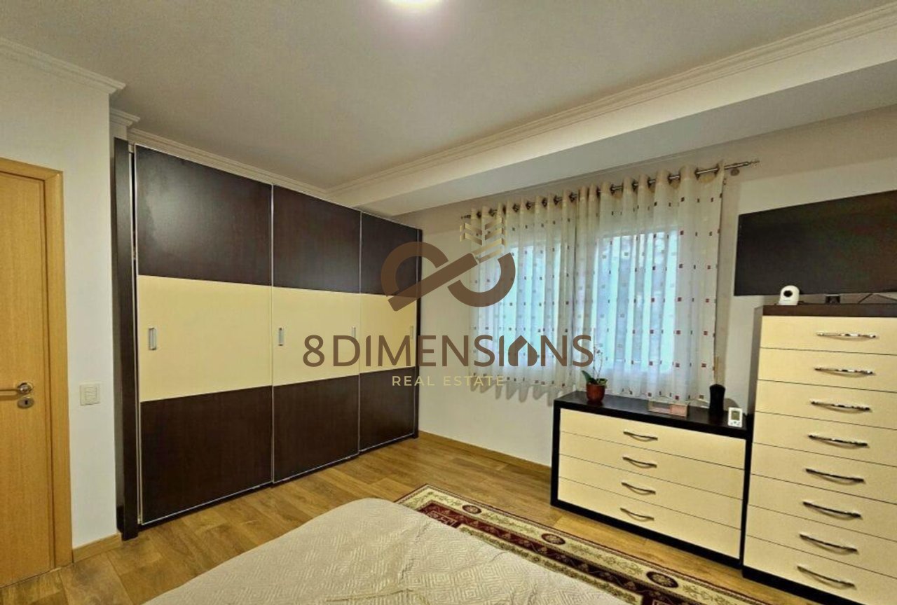 Jepet me qera Apartament 2+1 pranë Kopshtit Botanik (D8242A-185)
