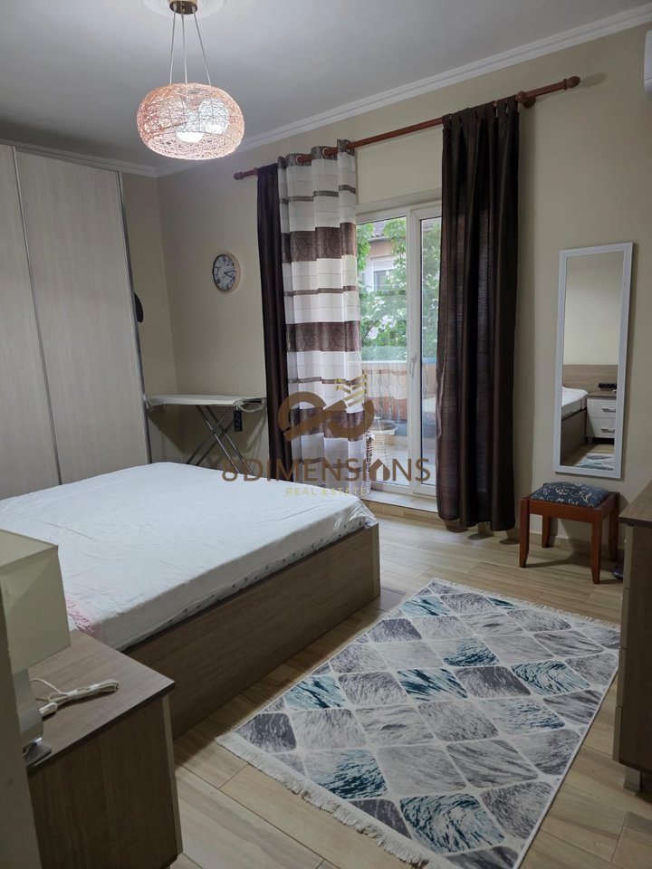 Appartamento 2+1+2 in affitto a Ali Dem, in Via Petro Nini Luarasi D8242Z-23