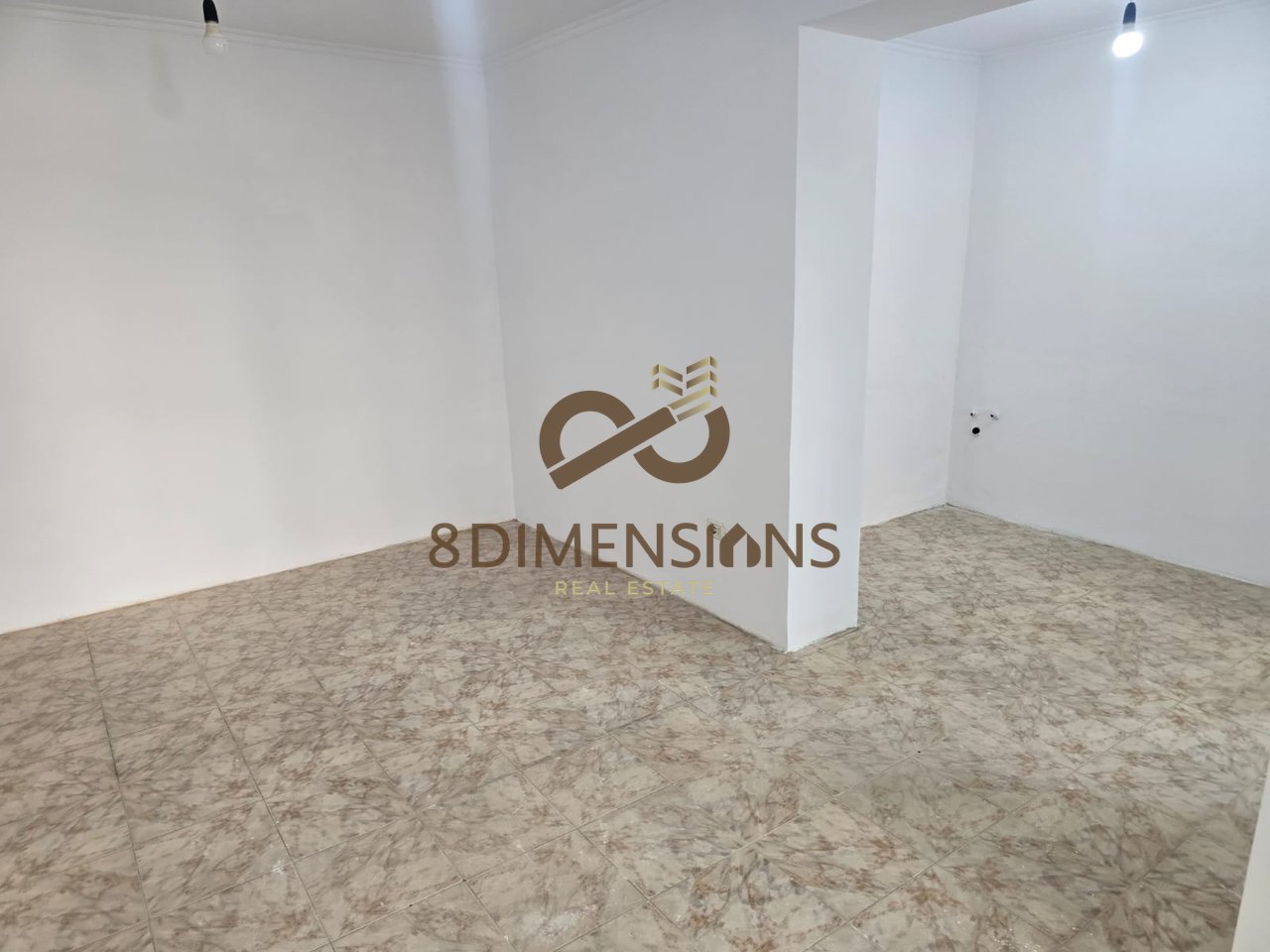 For sale 2 separate rooms on Kavaja street (D815A-38)