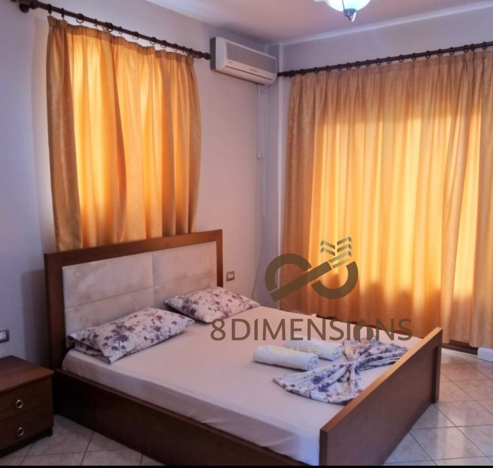 A Durazzo, vicino all'Hotel “Iliria” si vende un hotel di 4 piani (D813A-2)