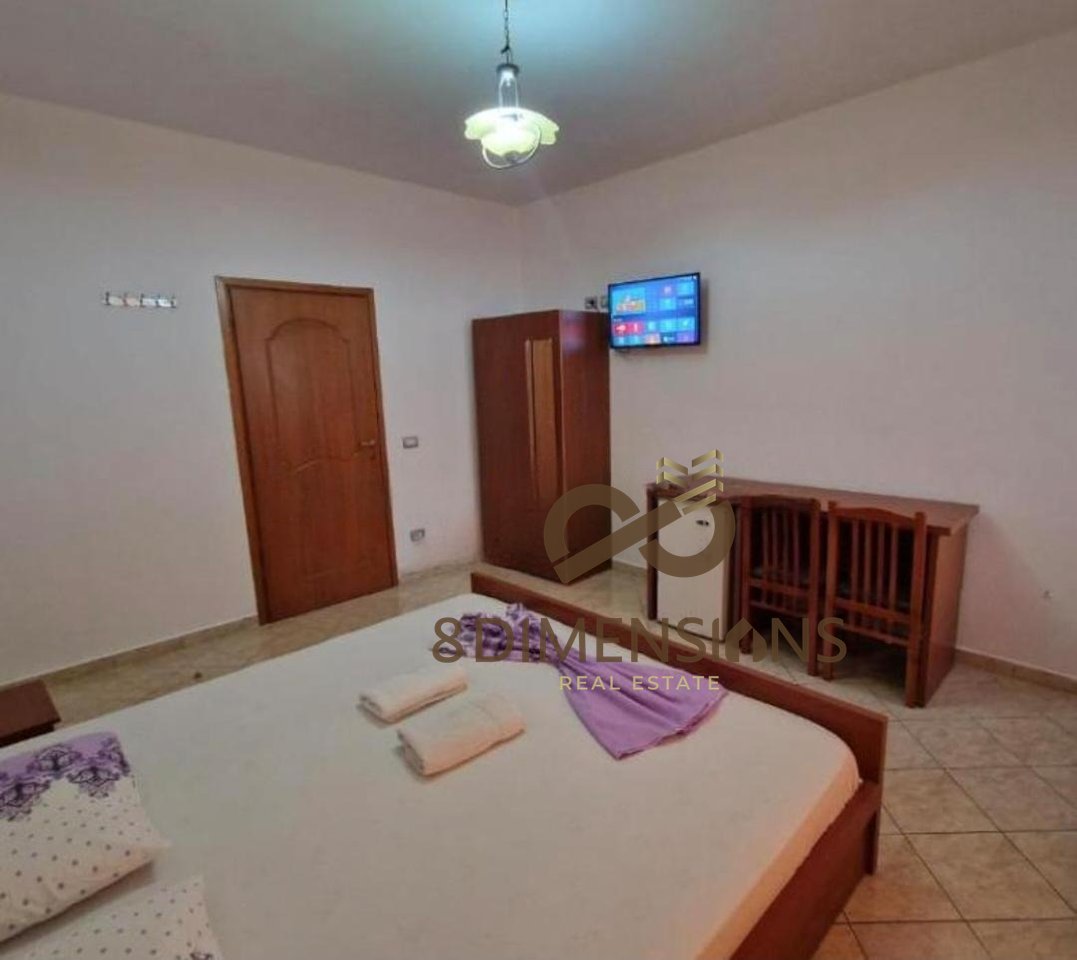 A Durazzo, vicino all'Hotel “Iliria” si vende un hotel di 4 piani (D813A-2)