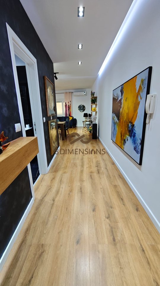 Jepet me qera Apartament 2+1 ne rrugen Tish Dahia prane German Computers  (D8242A-188)
