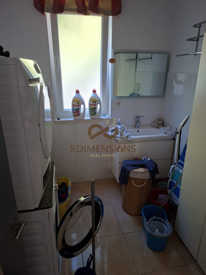 Vile me qera tek Blloku i Vilave ne Selite - Tirane (ID D829A-17)
