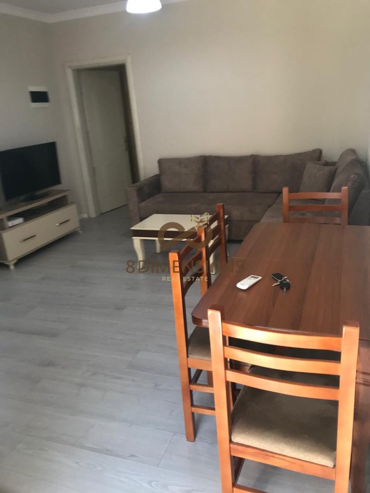 Affittasi appartamento 1+1 in Via Todi Shkurti, vicino al Complesso Grand (D8241A-203)