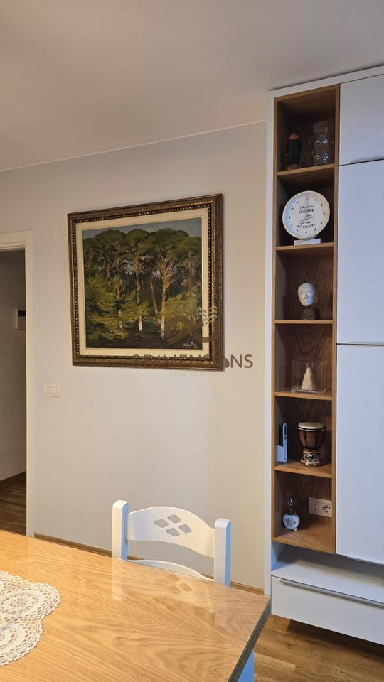 Apartament 1+1 +Post Parkimi me qera tek Rruga Bardhok Biba, Ne Qender te Tiranes