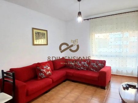 Apartament 1+1 +Ballkon me qera prane Pazarit te Ri - Tirane (ID D8241A-218)