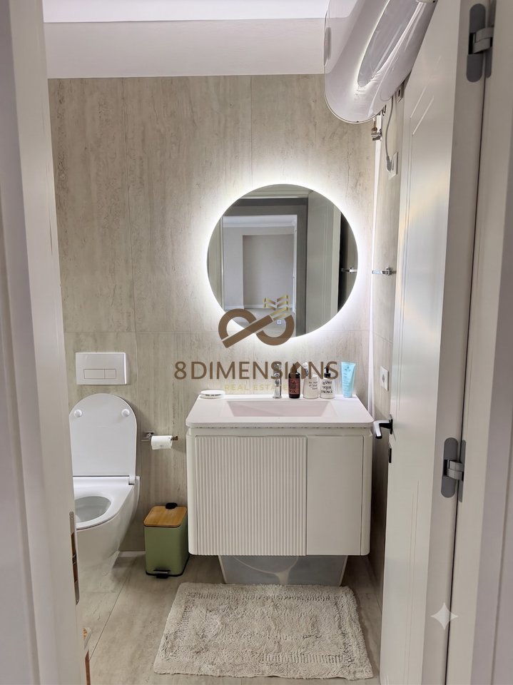 Shitet apartament 1+1 në Rrugën Peti, pranë Hotel Sokratit (D8141A-118)