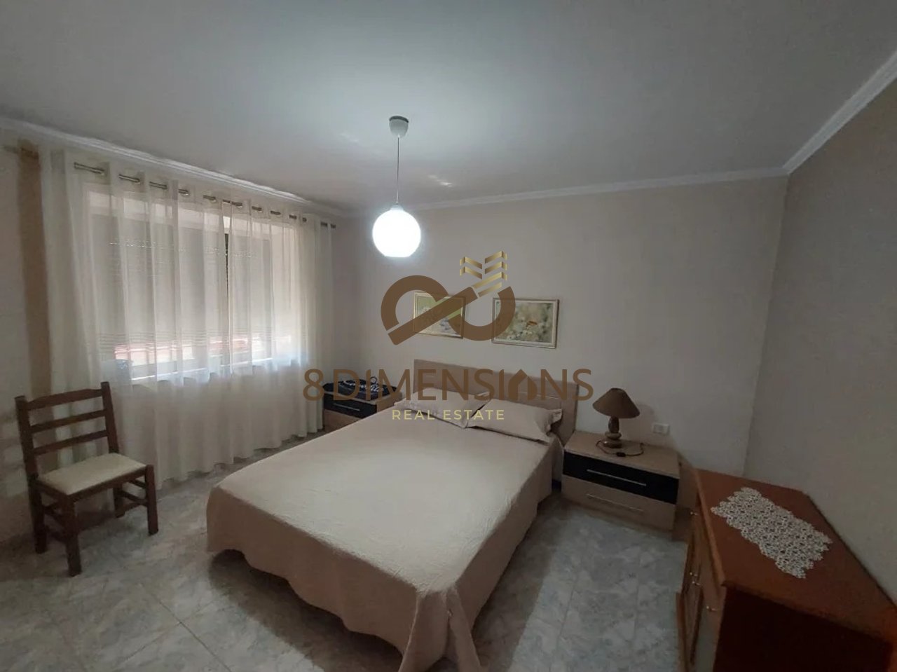 Jepet me qera Apartament 1+1 te Shkolla e Baletit  (D8241Z-58)
