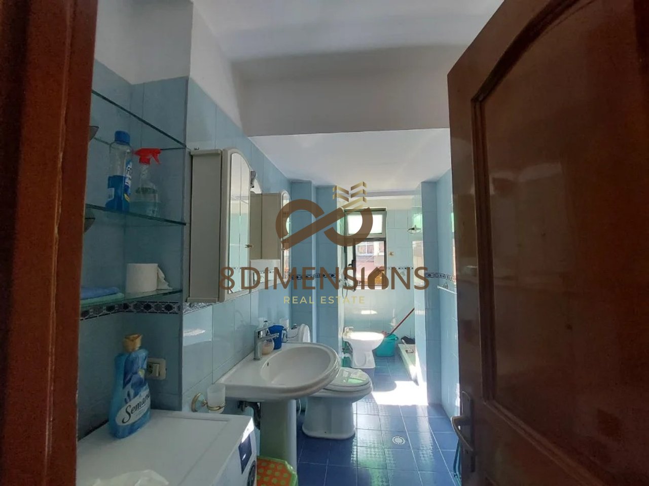 Jepet me qera Apartament 1+1 te Shkolla e Baletit  (D8241Z-58)

