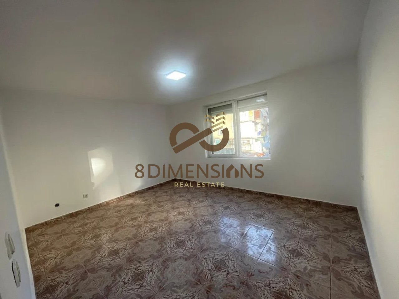 Apartment 2+1 for rent on Ferit Xhajko street (D8242Z-26)
