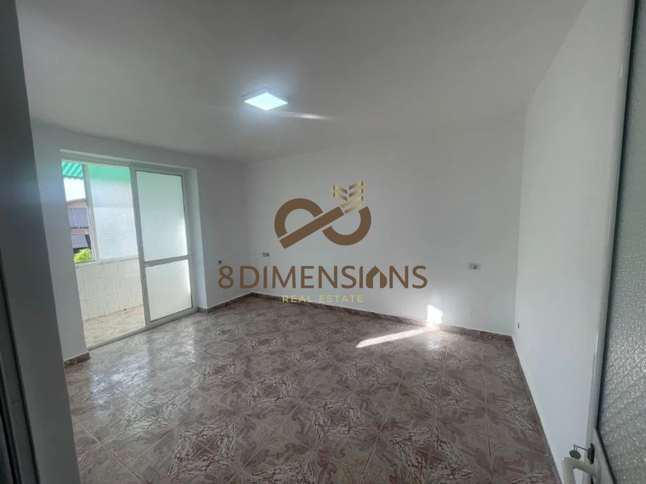 Apartment 2+1 for rent on Ferit Xhajko street (D8242Z-26)
