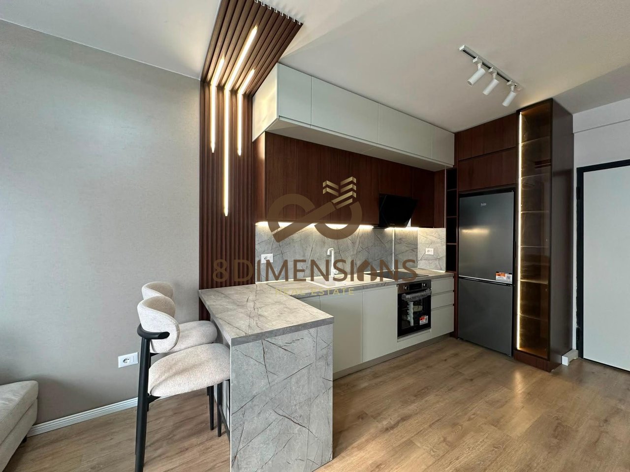 Jepet me qera Apartament 1+1, ne QTU, tek Univers City (D8241A-215)