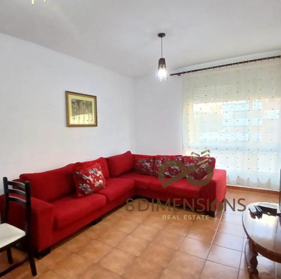 Apartament 1+1 +Ballkon me qera prane Pazarit te Ri - Tirane (ID D8241A-218)