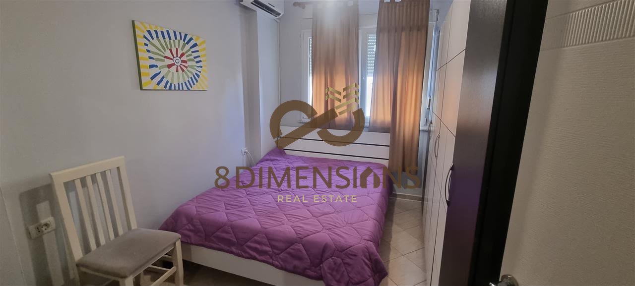 Jepet me qera Apartament 1+1 ne Selvi  prane rruges 4 Deshmoret (D8241A-223)
