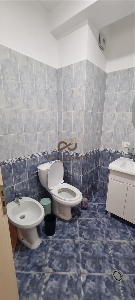 Jepet me qera Apartament 1+1 ne Selvi  prane rruges 4 Deshmoret (D8241A-223)
