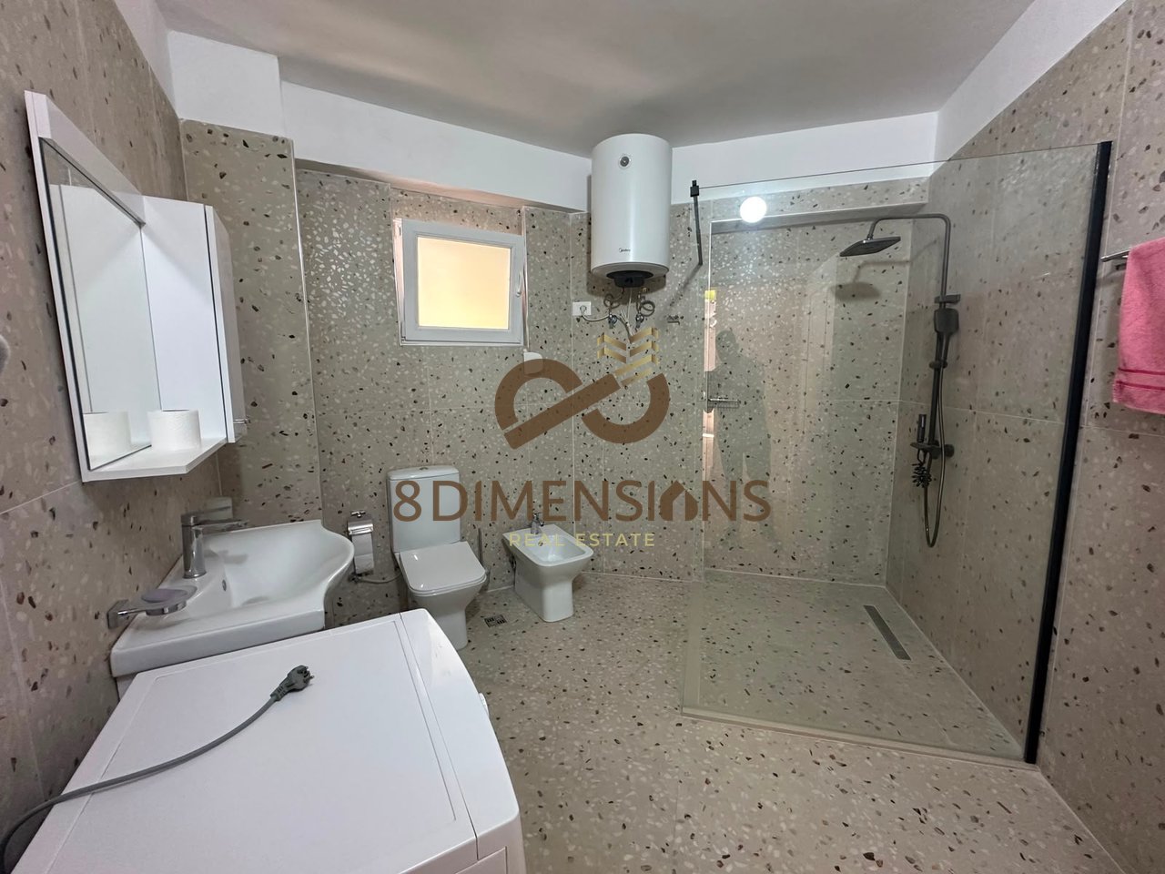 ZYRE me qera Prane Gardes – Tirane (D828A-41)
