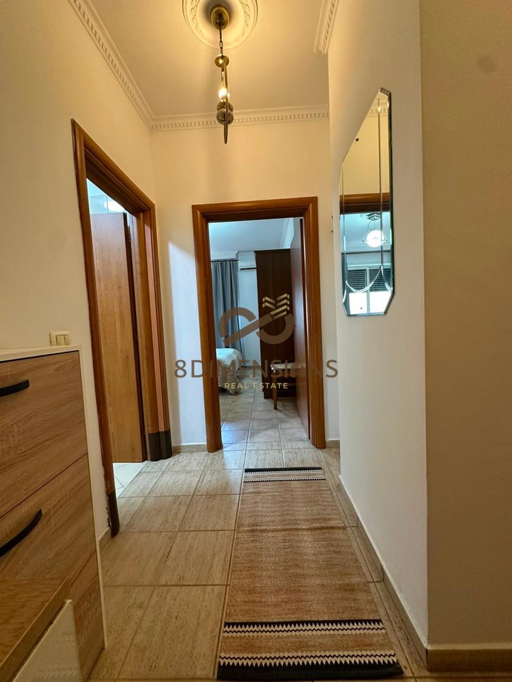 Appartamento 1+1 in affitto, a 2 minuti da Piazza Skenderbej D8241A-166