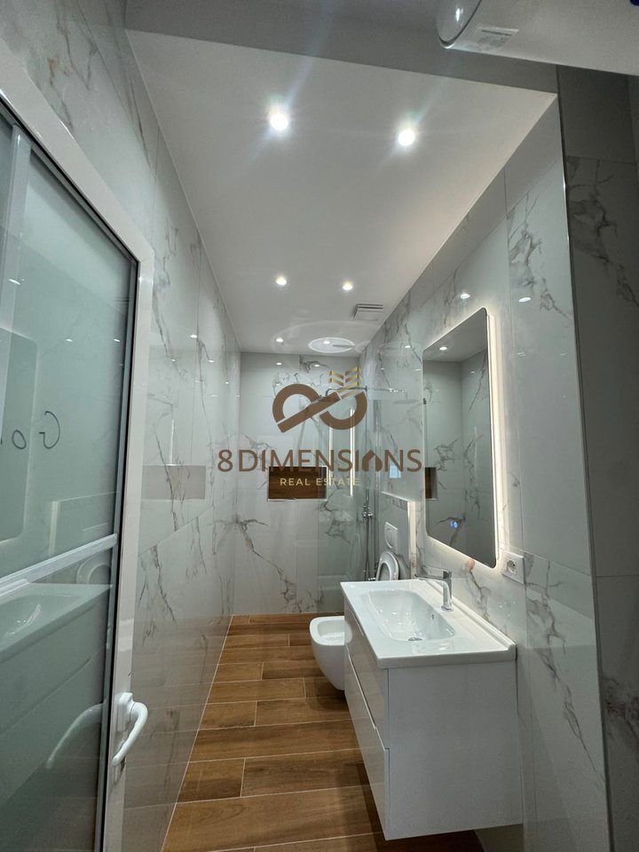 2+1 Apartment for sale on 4 Deshmoret Street - Tirana (ID D8142Z-27 )