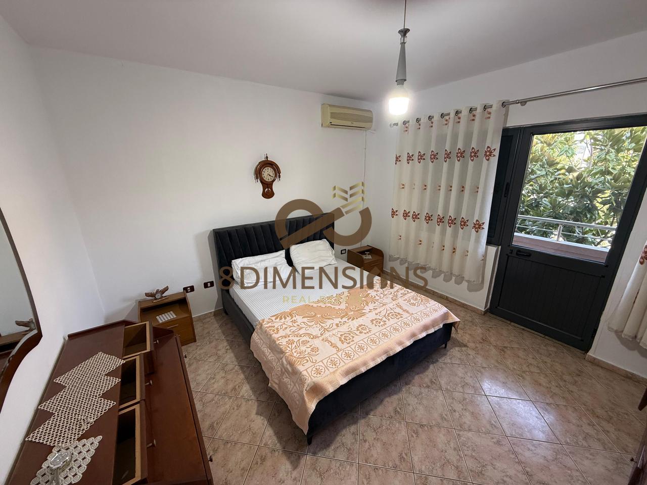 Affittasi villa su due piani a Kombinat