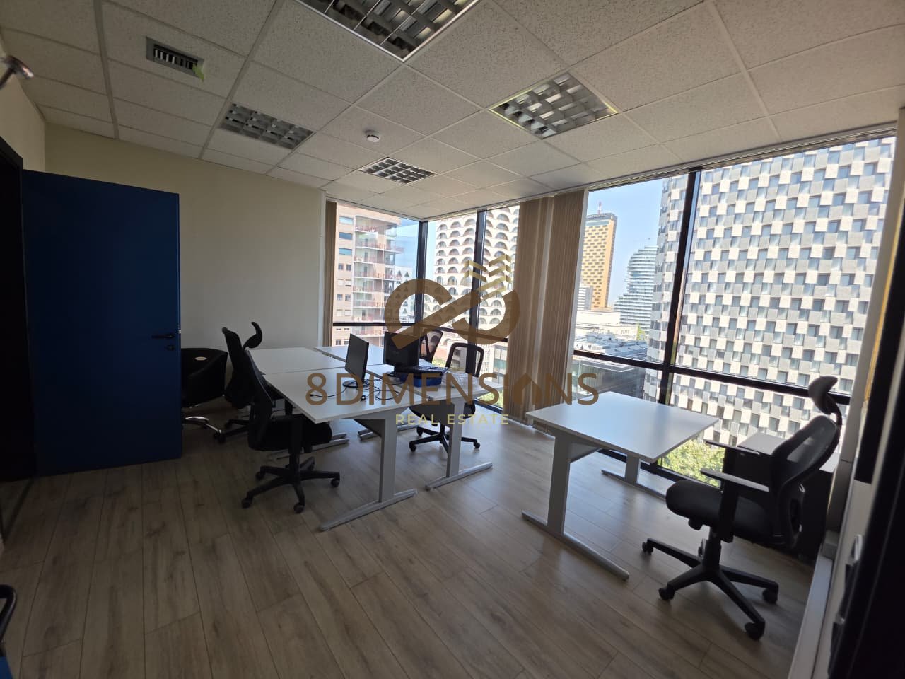 Affittasi ambiente a Downtown one, vicino alla Piramide di Tirana (D828A-43)
