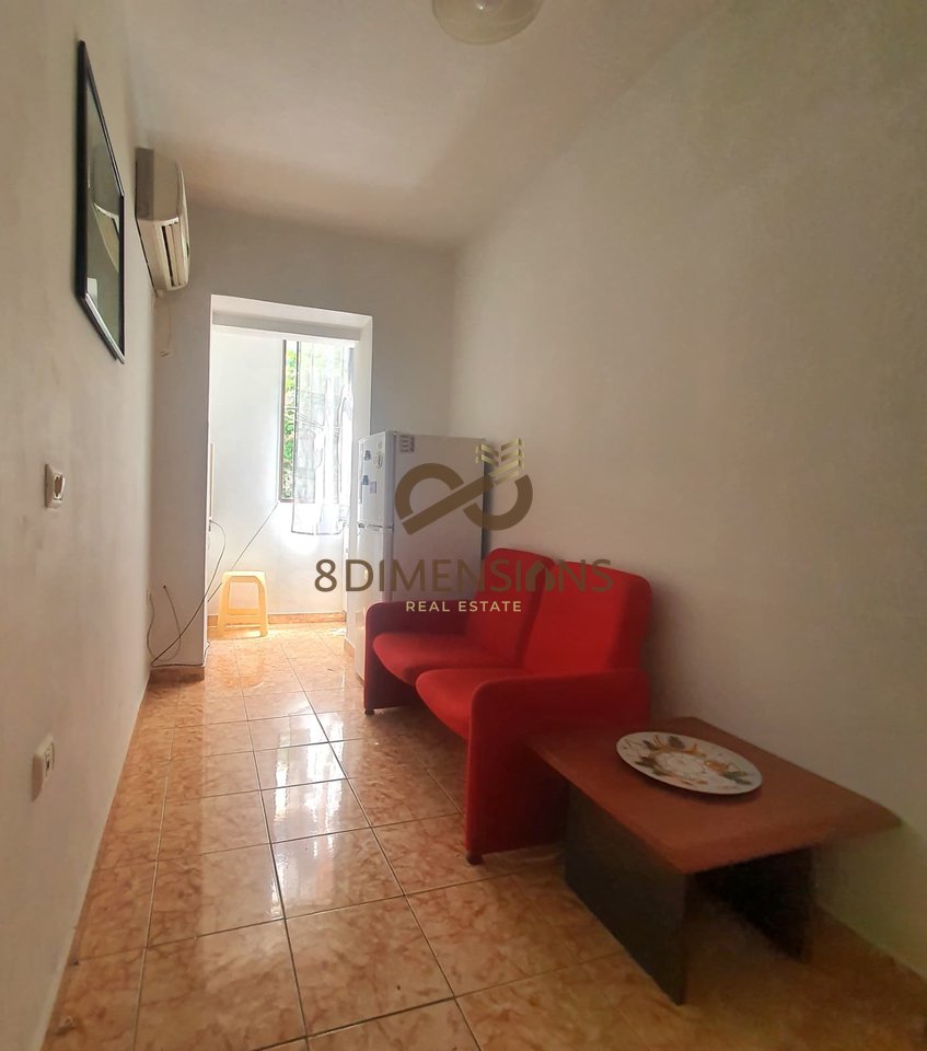 Apartment 1+1 for rent on Barricades Street, near the former 17 November Cinema