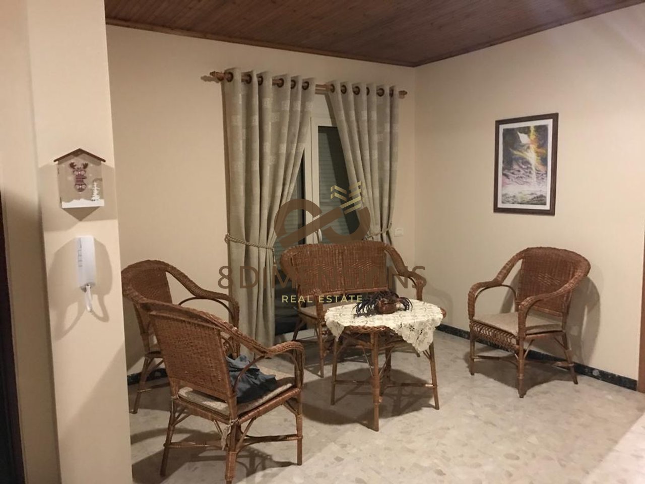 Jepet me qera Apartament 3+1 ne Xhamllik, prane Ish Profarma (D829A-21)
