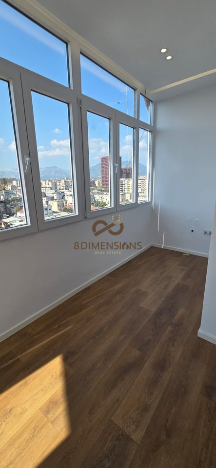 Appartamento 1+1 in vendita in Via Kavaja vicino a Piazza 21  (D8141A-116)
