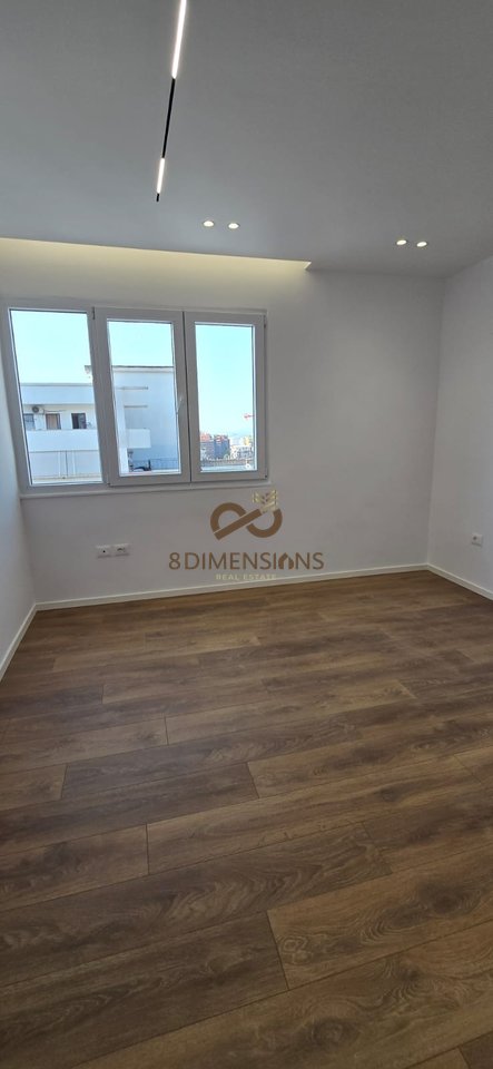 Appartamento 1+1 in vendita in Via Kavaja vicino a Piazza 21  (D8141A-116)