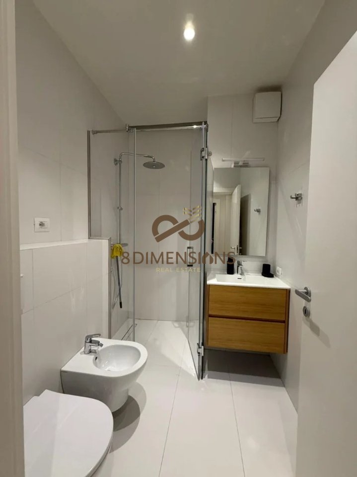 Affittasi appartamento 2+1 con balcone in Via dei Kosovari (D8242A-222)
