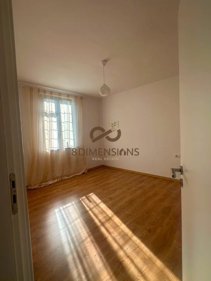 Jepet me qera Apartament 1+1 tek Bulevardi Zogu I Pare mbrapa UFOS (D8241Z-62)