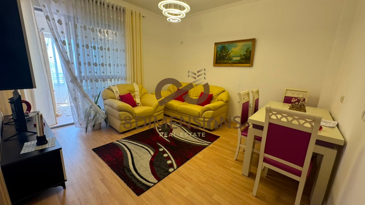 Appartamento 2+1 in vendita a Fresk, vicino al supermercato Xhangolli D8142A-142