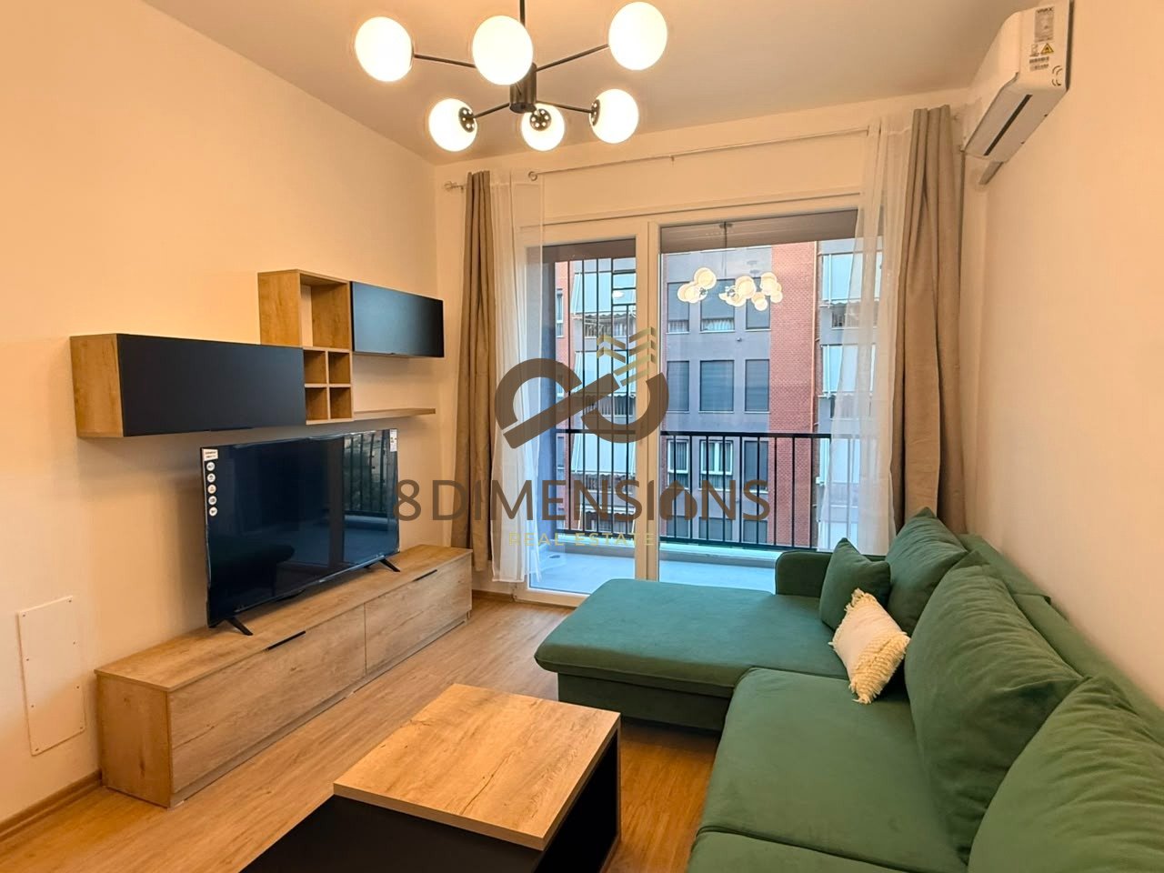 Affittasi appartamento 1+1 in Via 5 Maji (D8241A-240)
