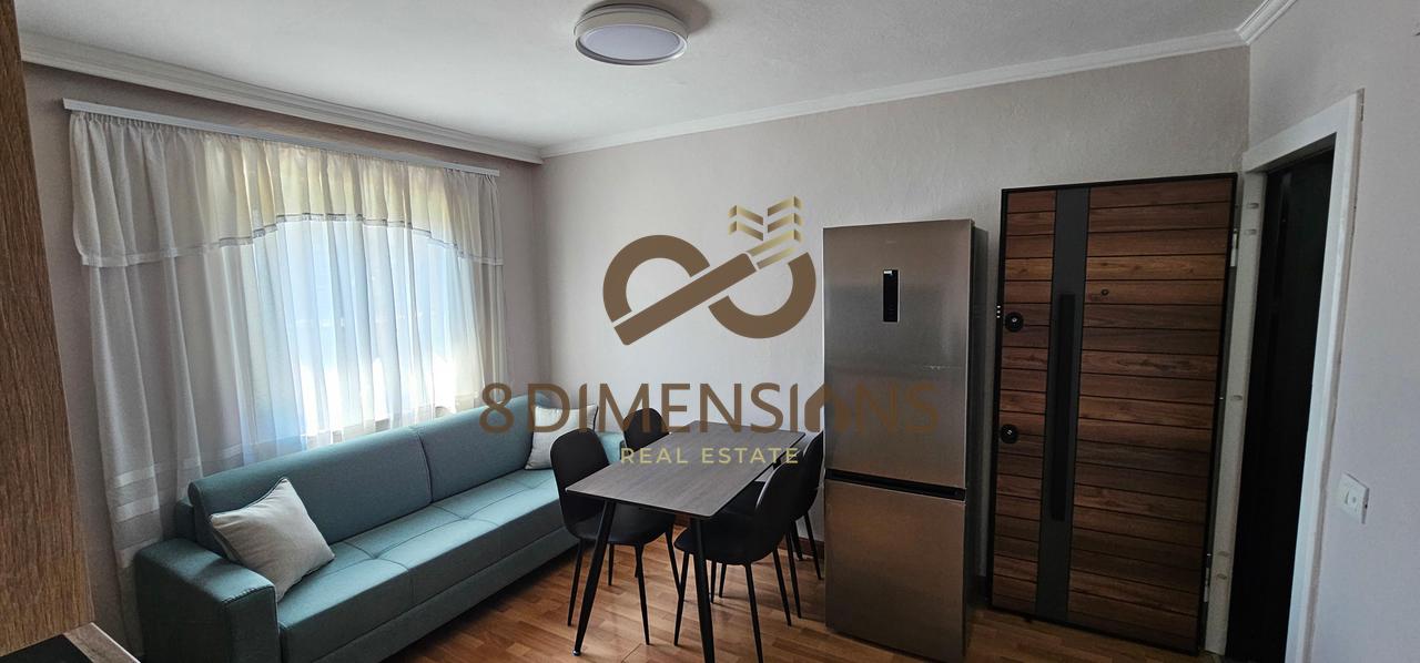 Jepet me qera Apartament 1+1; prane Shkolles Mihal Grameno, me siperfaqe 60m2 D8241Z-50