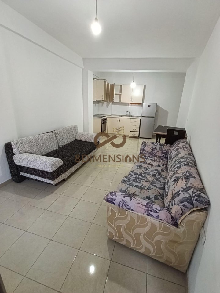 Shitet Apartament 1+1 ne Yzberisht, prane Grand Galerise (D8141A-99)