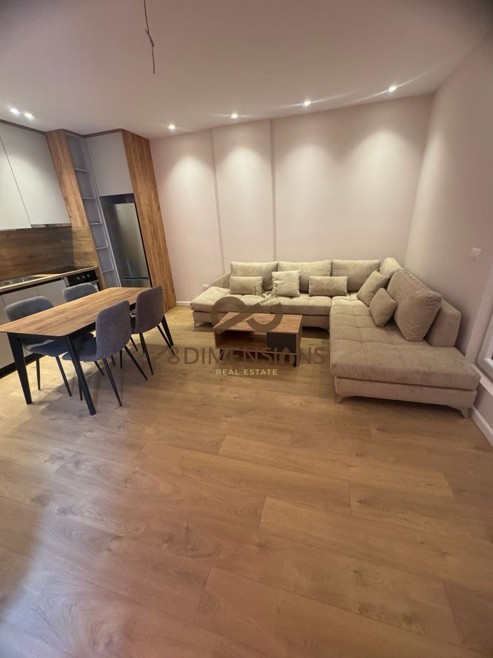 Apartament modern 1+1 qera - Bulevardi Ri,Stacioni Trenit D8241A-163