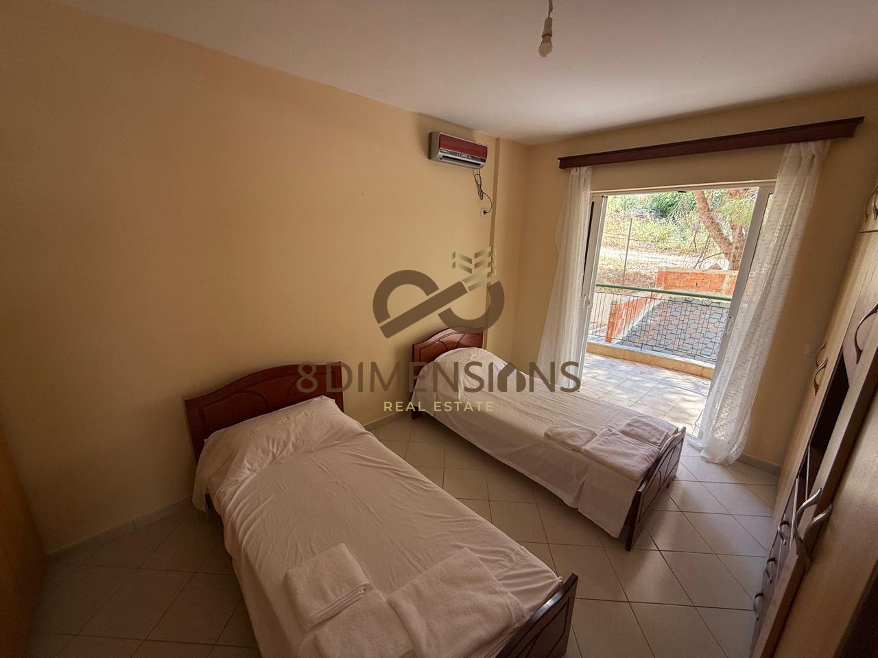 EKSKLUZIVE!!!OKAZION!! Shitet Apartament 2+1 ne Sarande, prane me Santa Quaranta me pamje nga deti (D8142A-112)