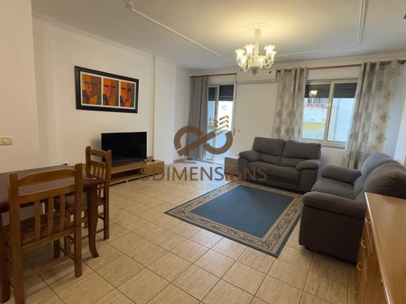 Apartament 1+1 me qera,2 minuta larg sheshit Skenderbej D8241A-166