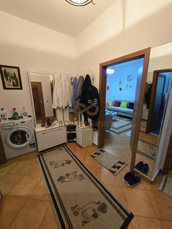 Shitet Apartament 2+1+2 ne 5 Maj prane Concord Center  D8142A-115