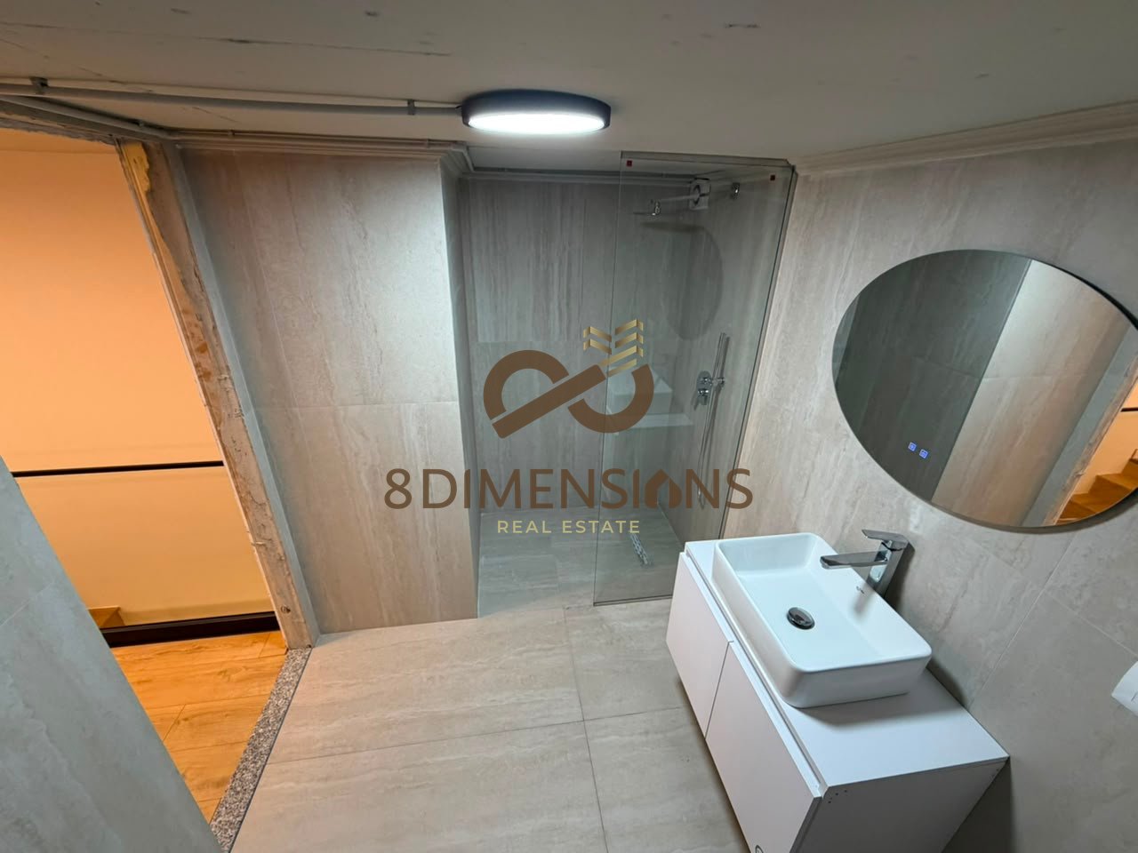 Affittasi Duplex 1+1 presso il Palazzo con Freccia, vicino al complesso Golden Park 3  D8241A-169