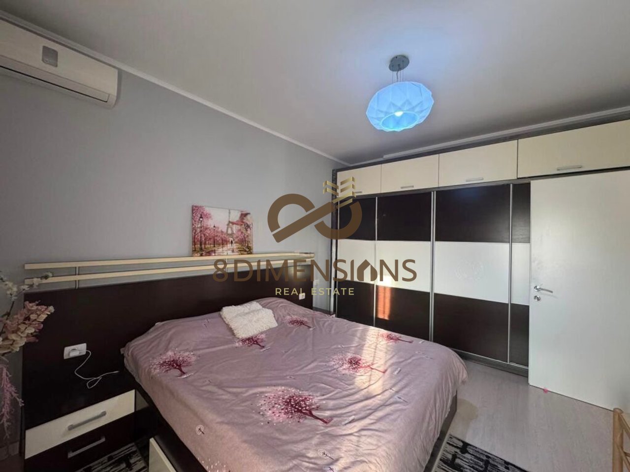 Shitet Apartament 3+1+2 ne Astir prane Top Channel me hipoteke  D8143A-28