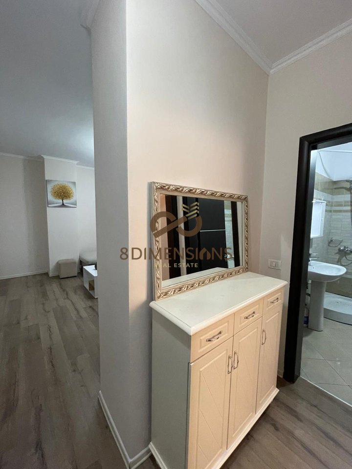 Jepet me qera Apartament 2+1 ne Fresk, prane Pasticeri Melises D8241A-174