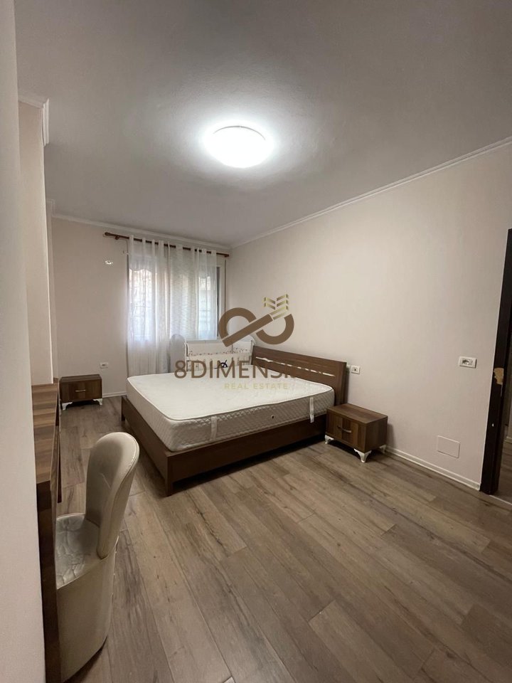 Jepet me qera Apartament 2+1 ne Fresk, prane Pasticeri Melises D8241A-174