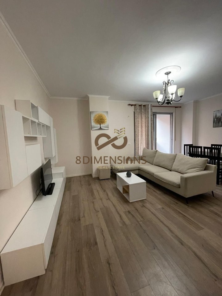 Jepet me qera Apartament 2+1 ne Fresk, prane Pasticeri Melises D8241A-174