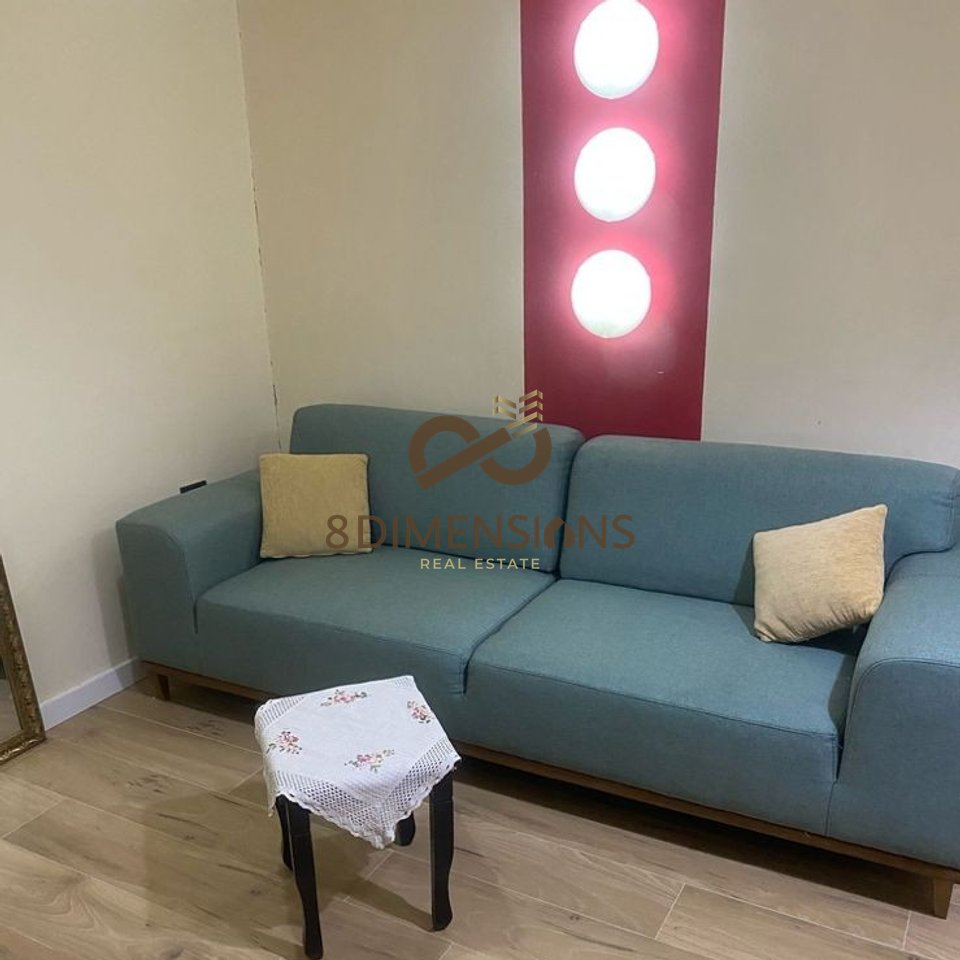 Jepet me qera Apartament 1+1 ne Myslym Shyr, prane Pasticeri Someg D8241Z-52