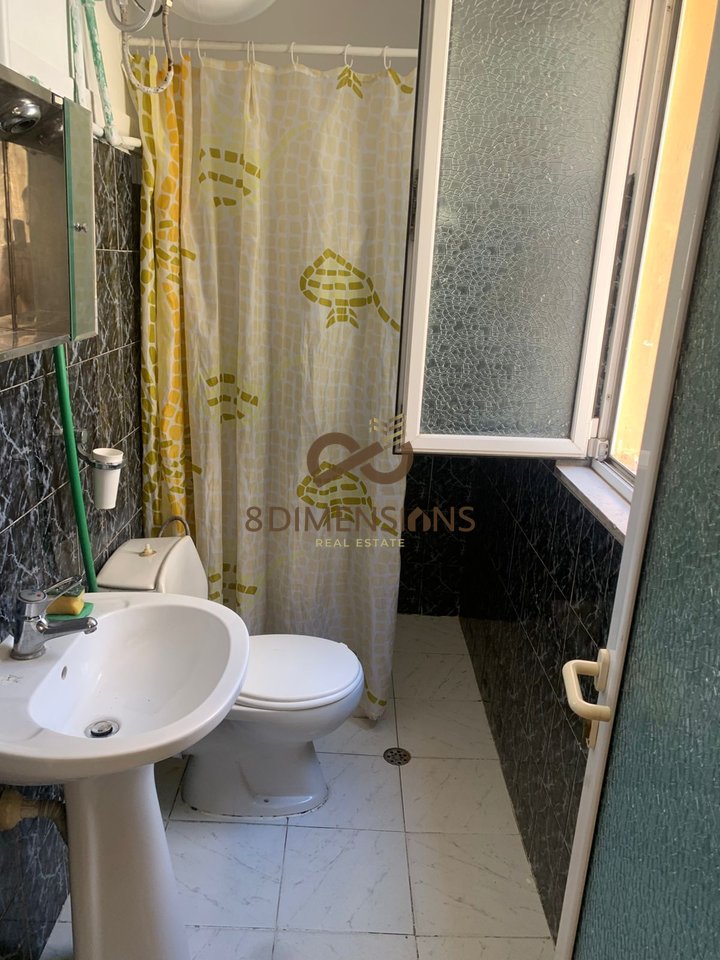 Jepet me qera Apartament 1+1 ne Myslym Shyr, prane Pasticeri Someg D8241Z-53
