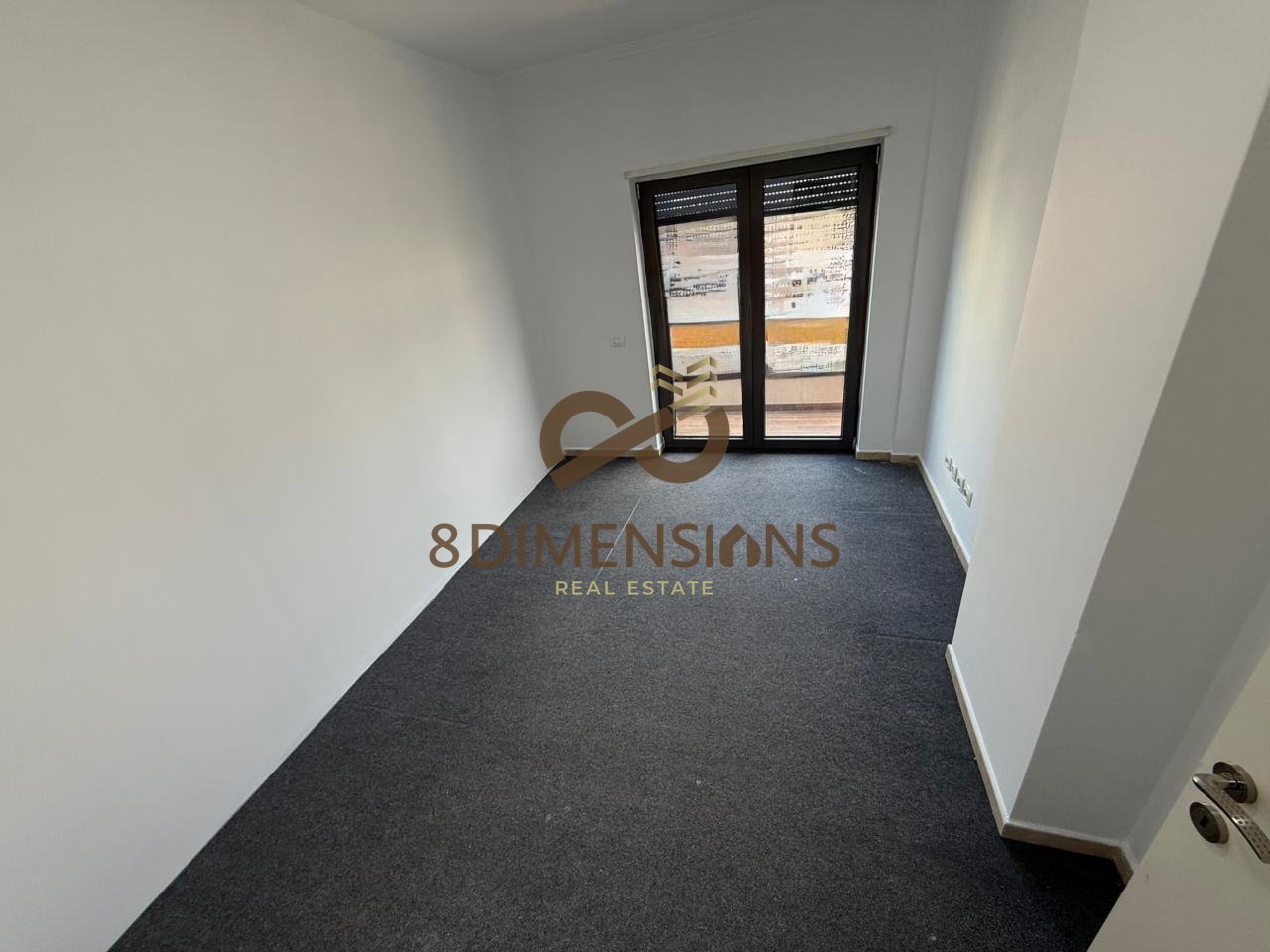 Locale per ufficio in affitto a Zogu i Zi, vicino a Ring Center (D828A-35)