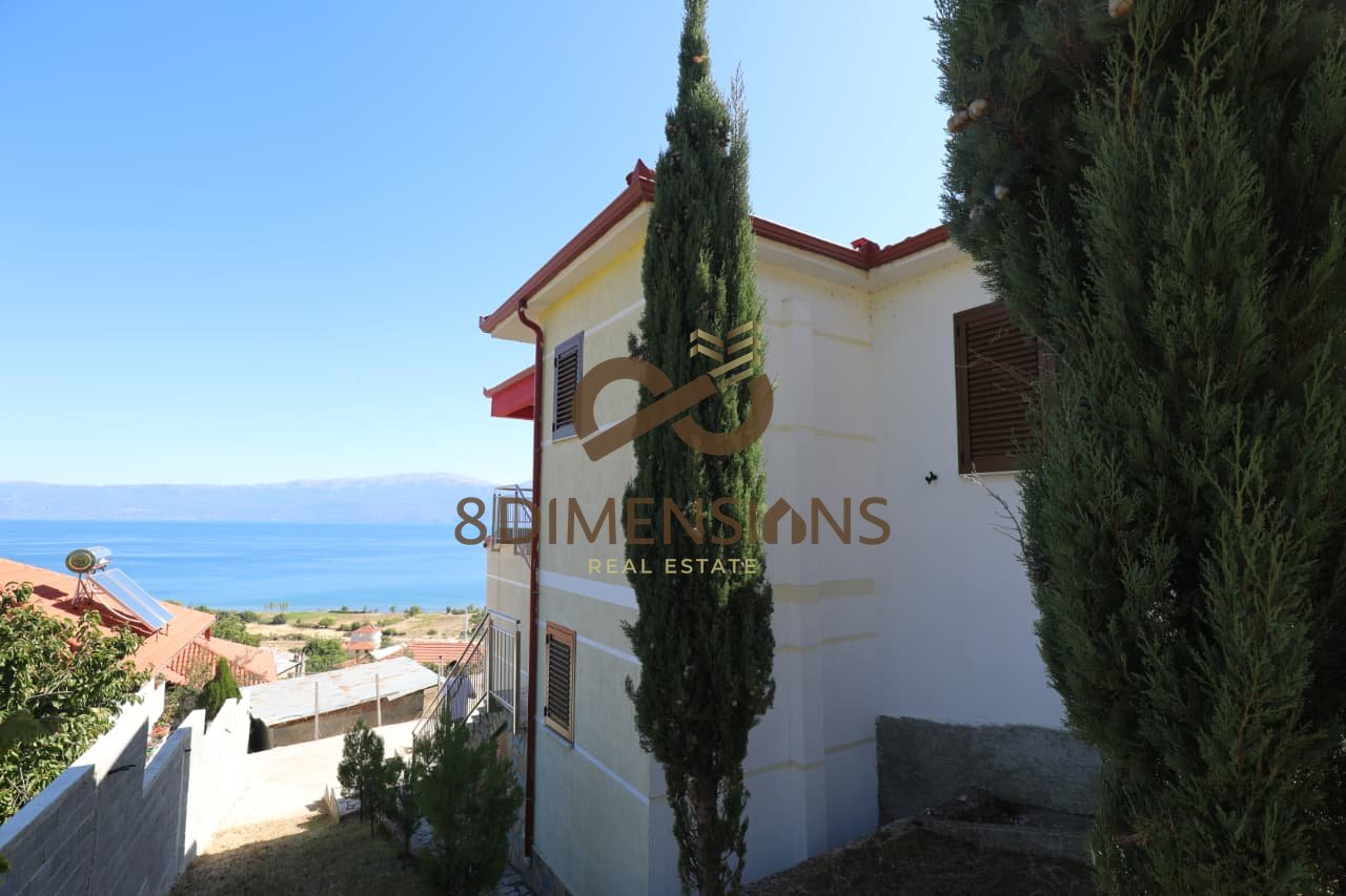OCCASION!!! Hotel 2 floors for sale in Pogradec, near Bar Restaurant Victoria 250,000 EUR D813A-1