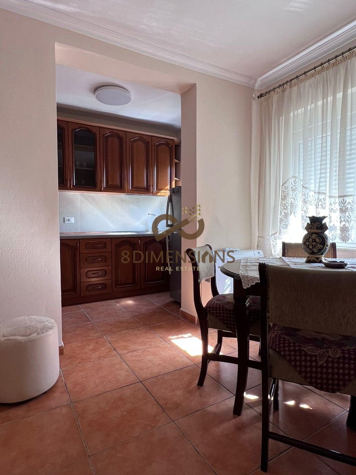 Appartamento 2+1 in affitto in Via Elbasan, vicino all'Ambasciata Americana D8242A-167