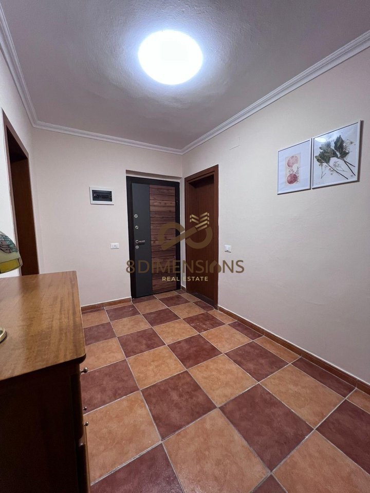 Appartamento 2+1 in affitto in Via Elbasan, vicino all'Ambasciata Americana D8242A-167